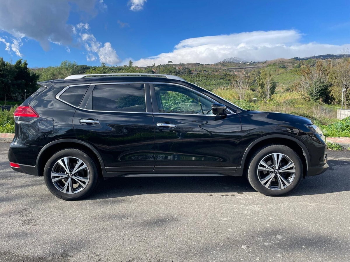 Nissan X-Trail 1.6 dCi 2WD Tekna (4)