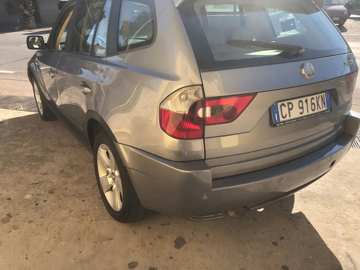 BMW X3 2.0d cat Eletta (8)