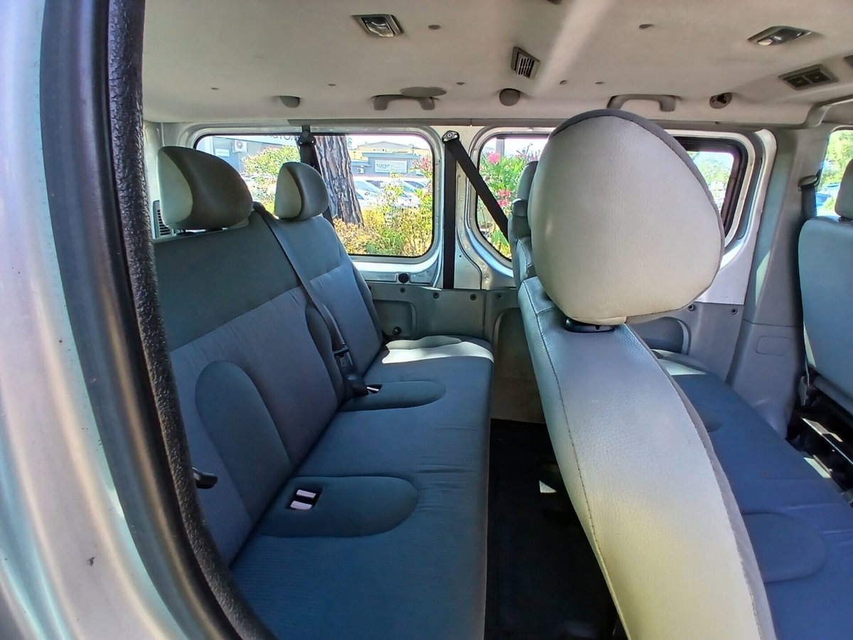 Opel Vivaro Furgone 29 2.5 CDTI PL-TN Combi Semivetrato Fap M1 (10)
