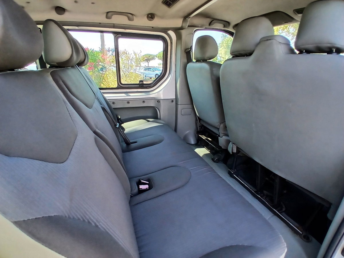 Opel Vivaro Furgone 29 2.5 CDTI PL-TN Combi Semivetrato Fap M1 (11)
