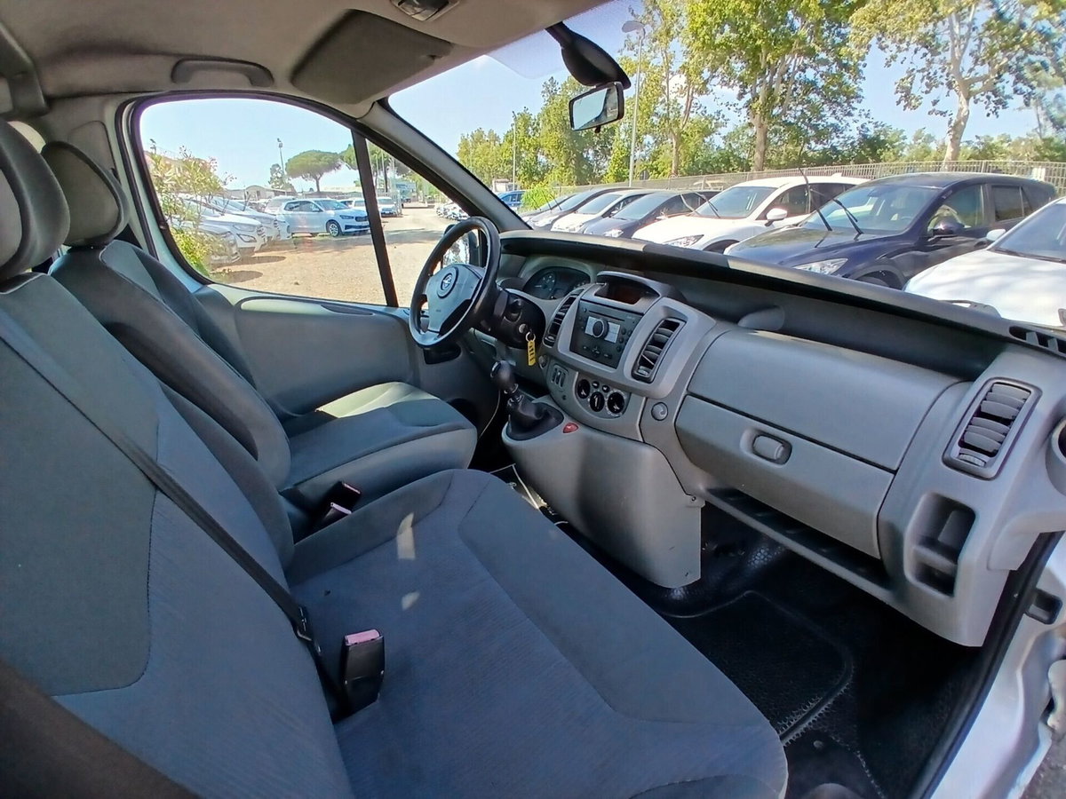 Opel Vivaro Furgone 29 2.5 CDTI PL-TN Combi Semivetrato Fap M1 (13)