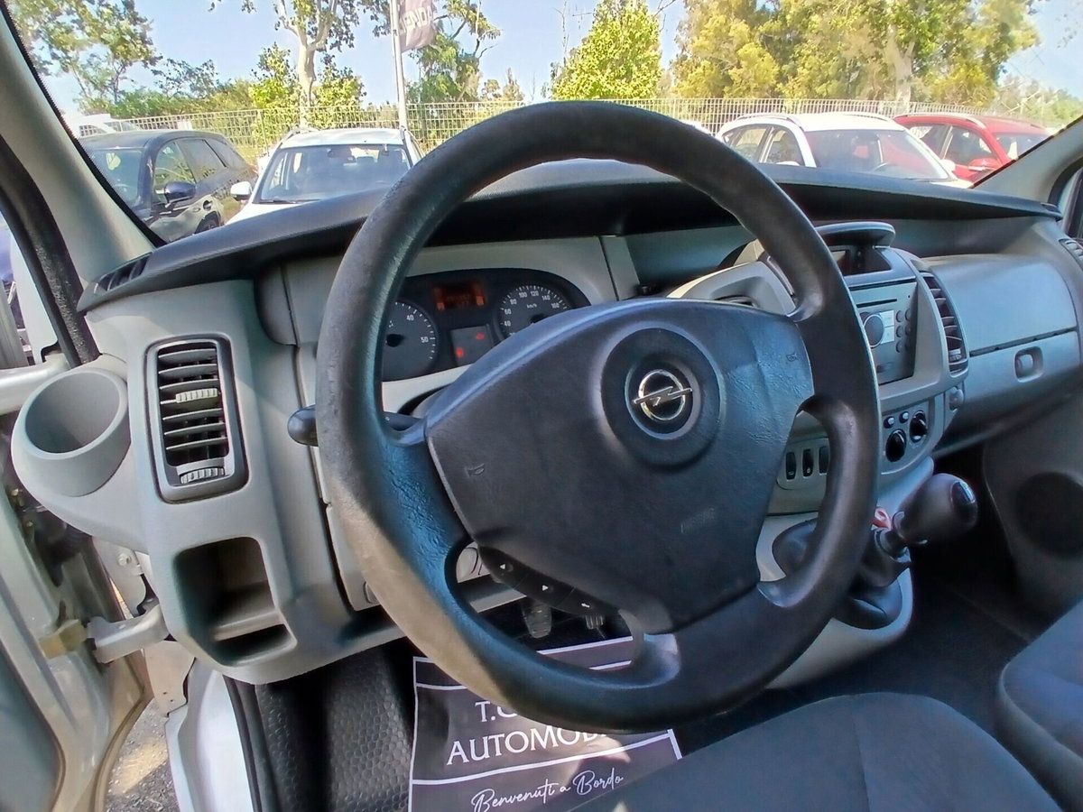 Opel Vivaro Furgone 29 2.5 CDTI PL-TN Combi Semivetrato Fap M1 (17)