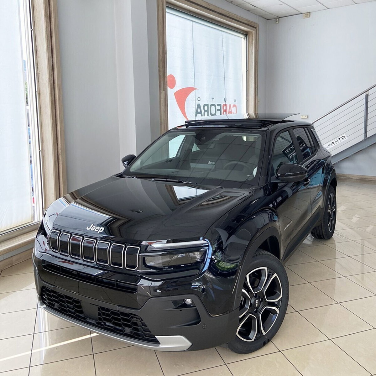 Jeep Avenger 1.2 turbo Summit fwd 100cv (2)