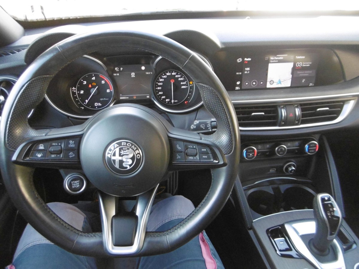 Alfa Romeo Stelvio Stelvio 2.2 Turbodiesel 210 CV AT8 Q4 Ti (11)