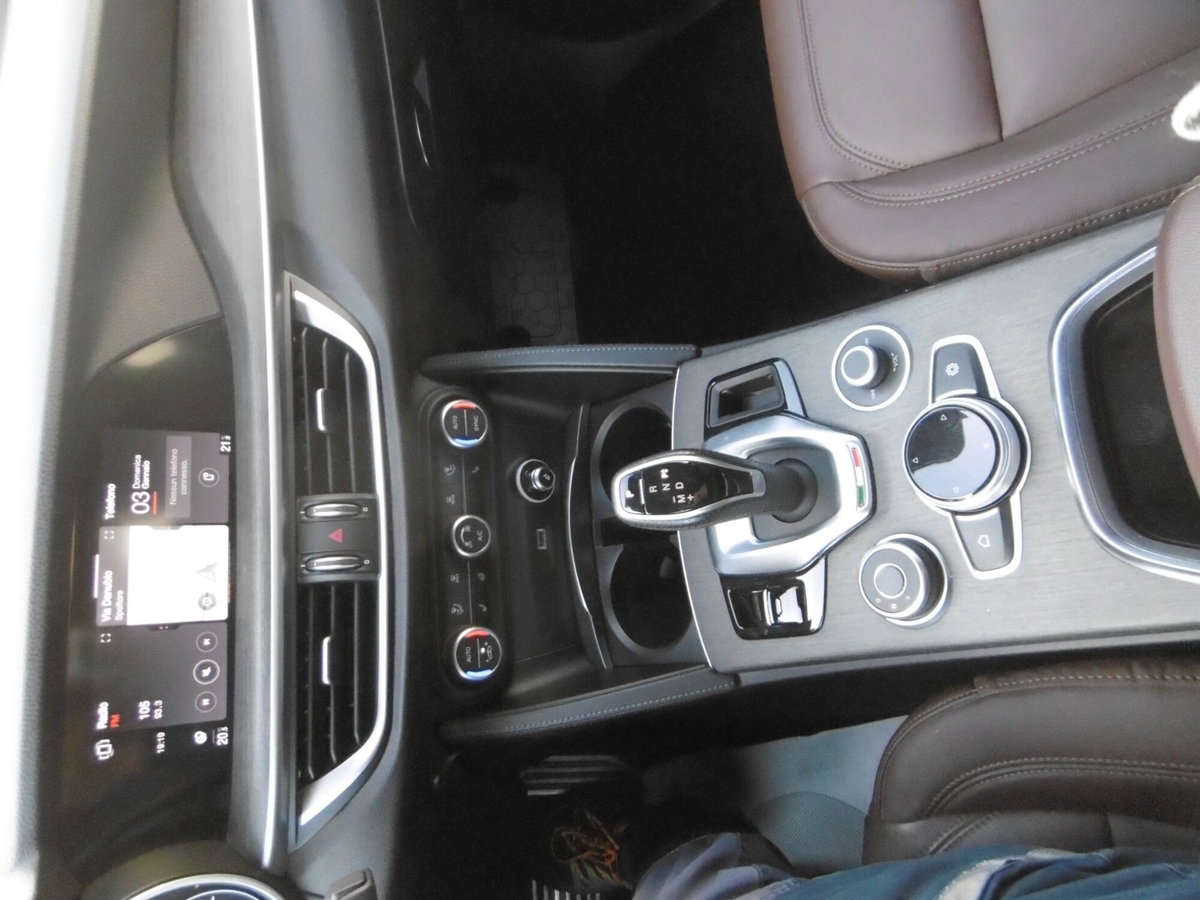 Alfa Romeo Stelvio Stelvio 2.2 Turbodiesel 210 CV AT8 Q4 Ti (14)