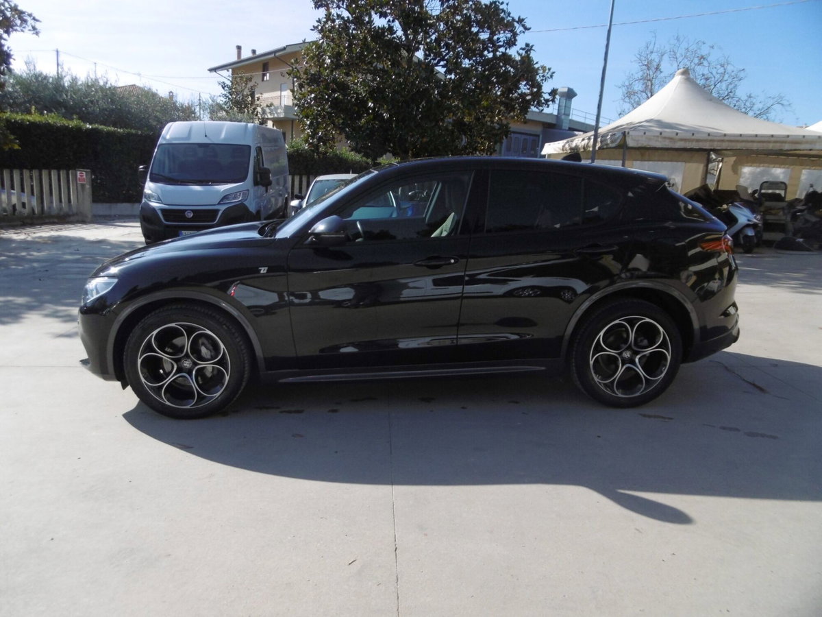 Alfa Romeo Stelvio Stelvio 2.2 Turbodiesel 210 CV AT8 Q4 Ti (8)