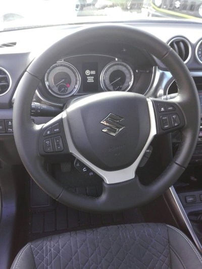 Suzuki Vitara 1.4 Hybrid Easy Top (12)