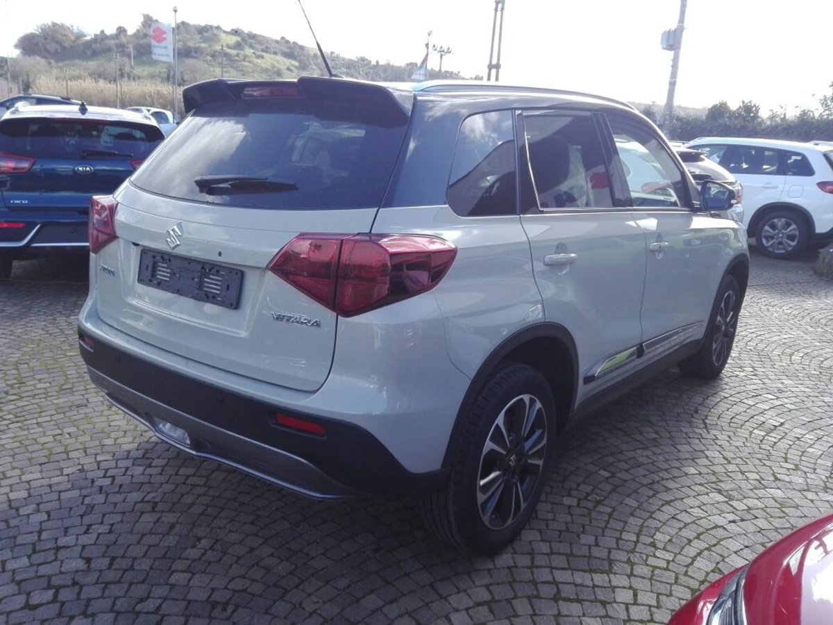 Suzuki Vitara 1.4 Hybrid Easy Top (9)