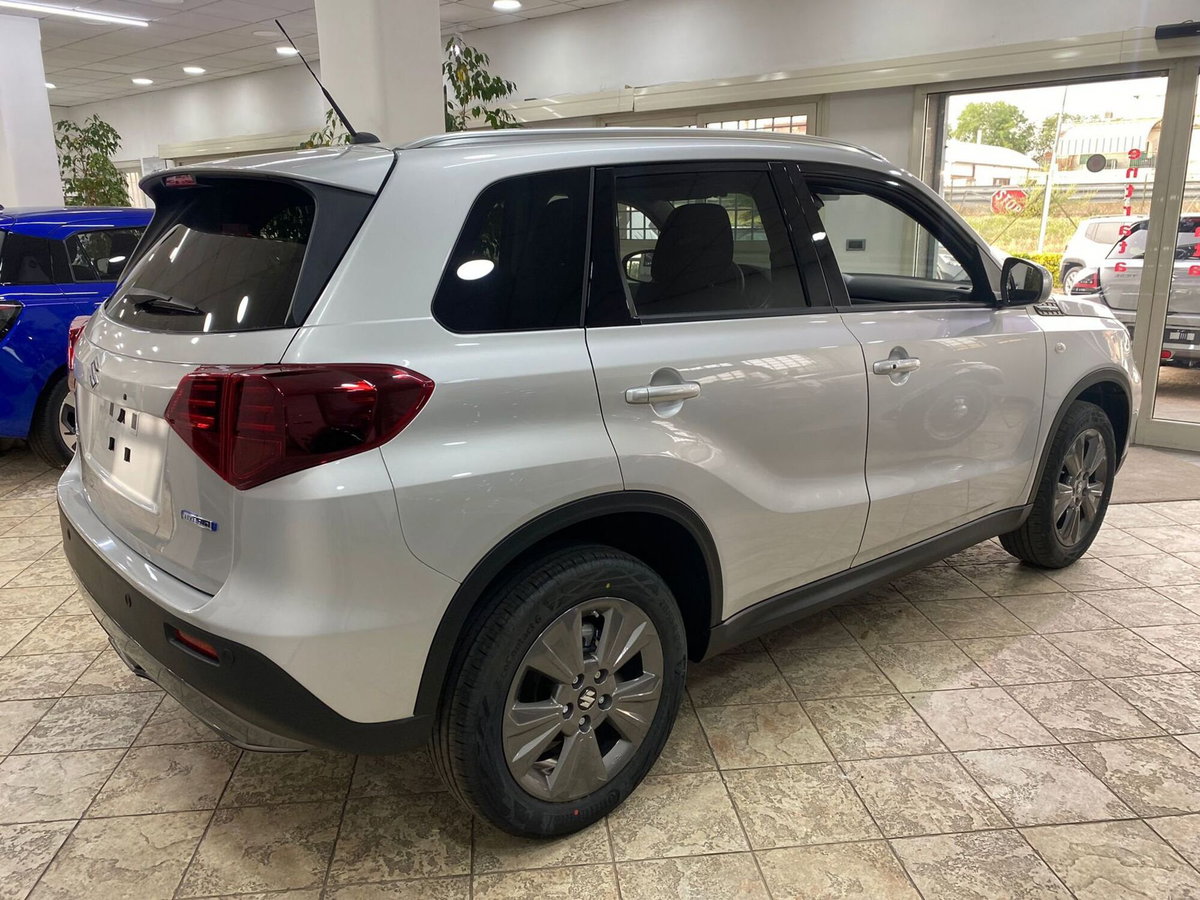 Suzuki Vitara 1.4 Hybrid Starview (10)