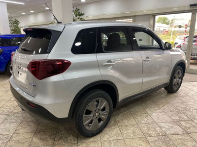 Suzuki Vitara 1.4 Hybrid Starview (10)