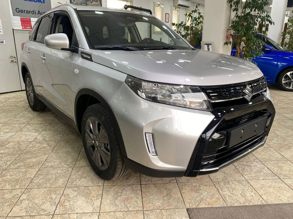 Suzuki Vitara 1.4 Hybrid Starview (13)