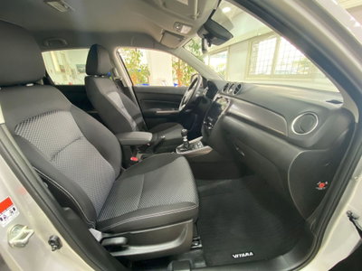 Suzuki Vitara 1.4 Hybrid Starview (14)