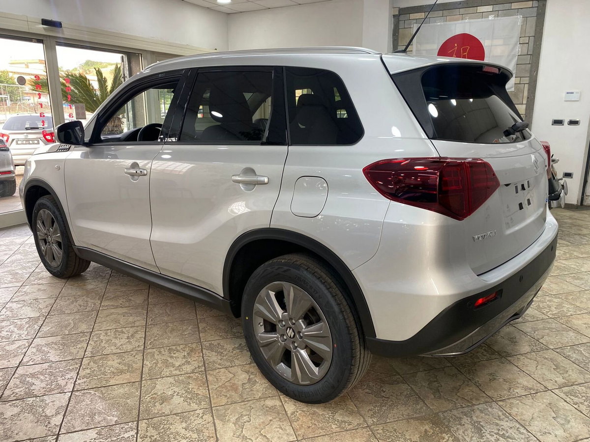 Suzuki Vitara 1.4 Hybrid Starview (17)