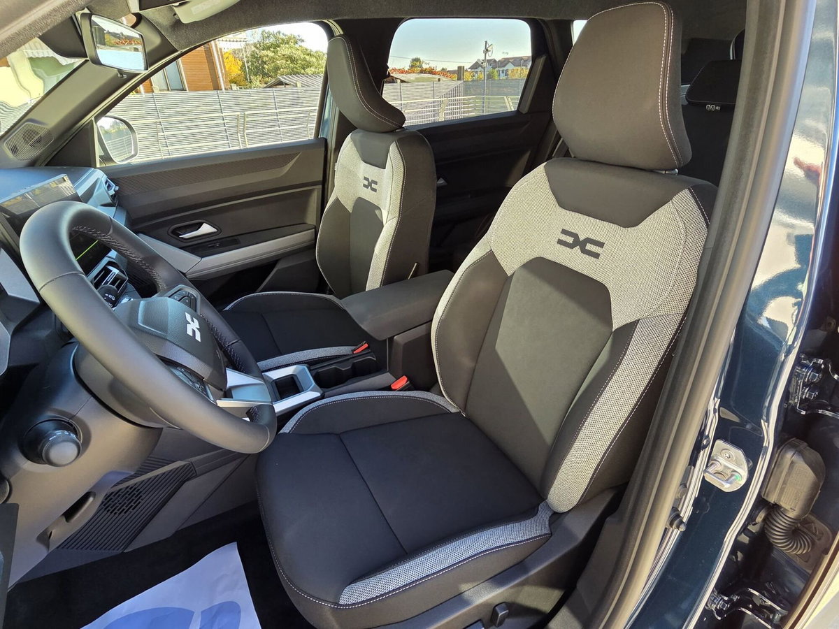 Dacia Bigster 1.2 mild hybrid Journey 140cv (10)