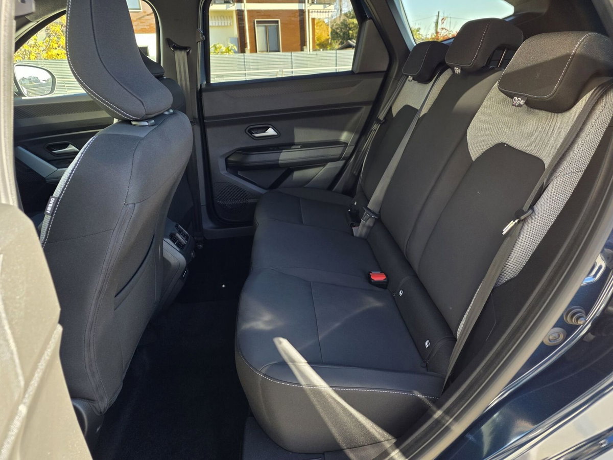 Dacia Bigster 1.2 mild hybrid Journey 140cv (11)