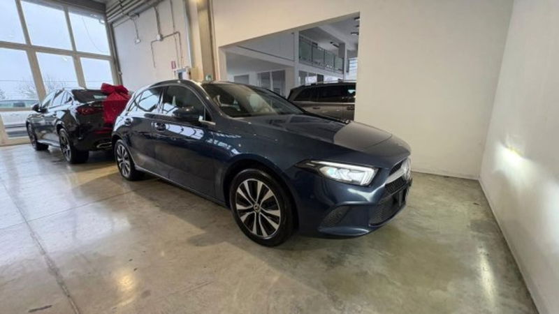 Mercedes-Benz Classe A Sedan 250 e Automatic EQ-Power 4p. Business