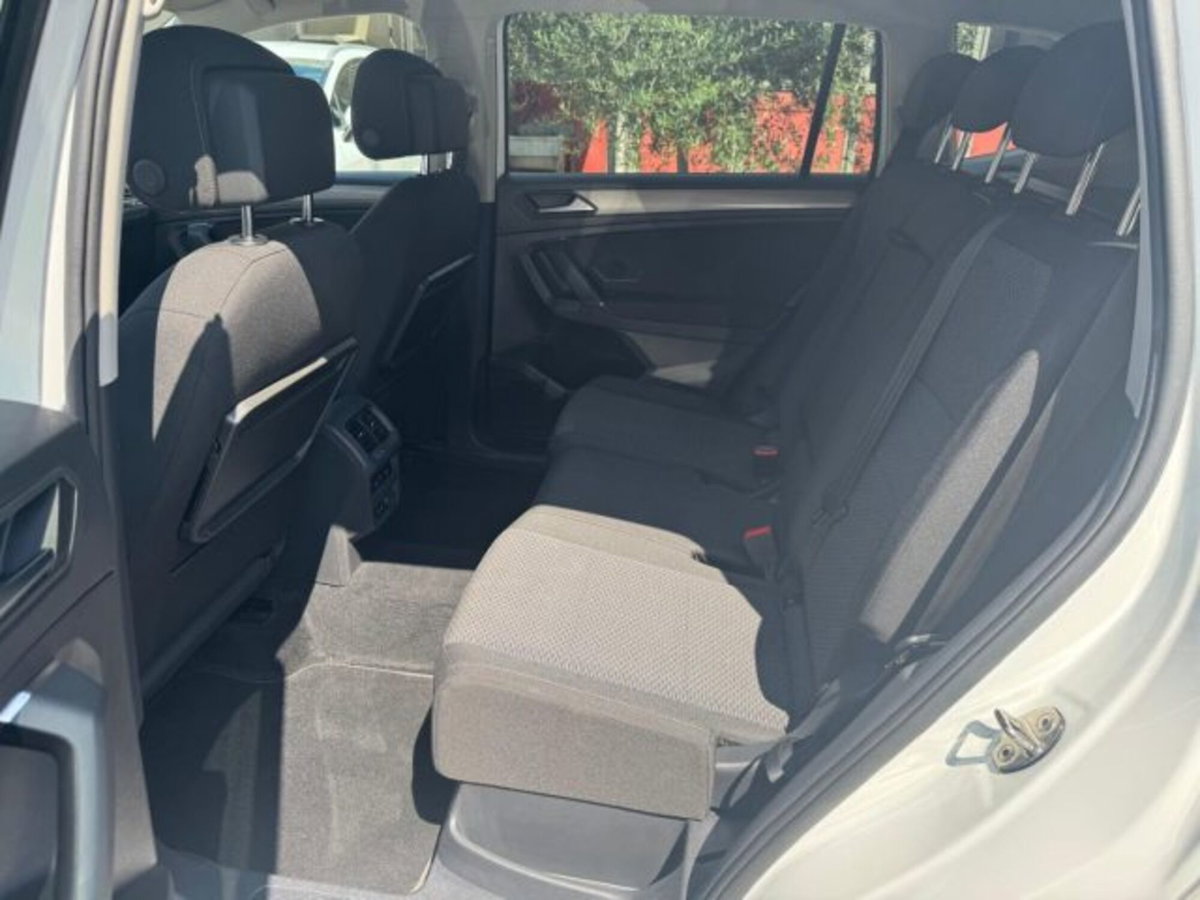 Volkswagen Tiguan Allspace 2.0 TDI SCR DSG 4MOTION Business BMT (16)