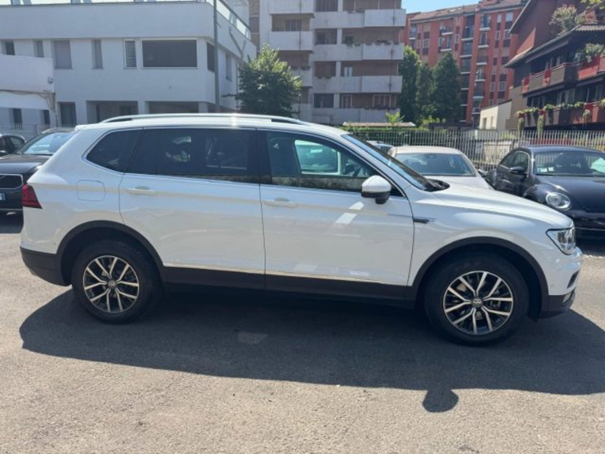 Volkswagen Tiguan Allspace 2.0 TDI SCR DSG 4MOTION Business BMT (4)