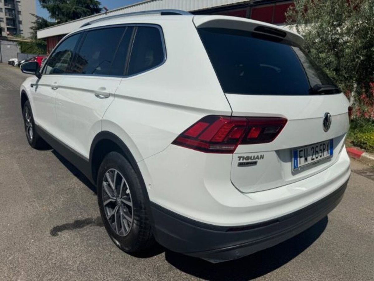 Volkswagen Tiguan Allspace 2.0 TDI SCR DSG 4MOTION Business BMT (6)