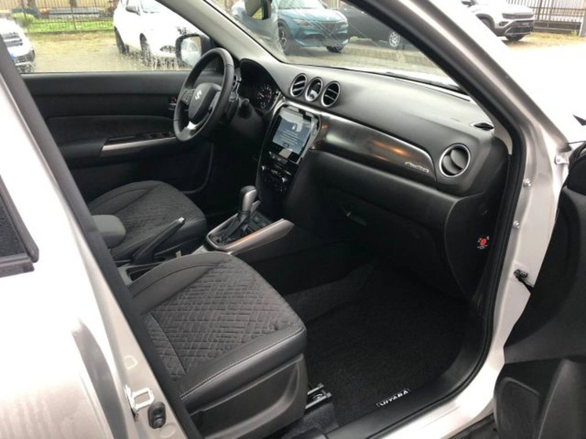 Suzuki Vitara 1.4h Starview Kuro 2wd 110cv at (8)