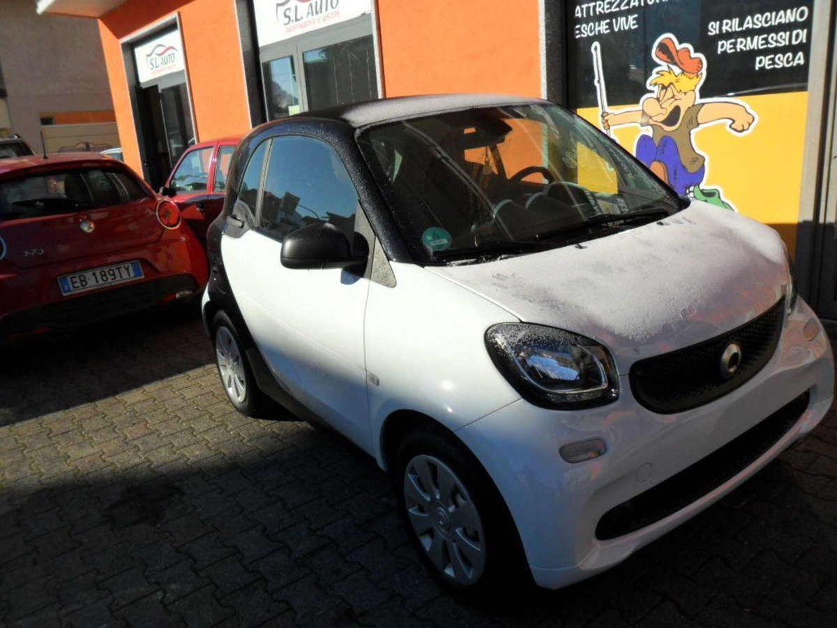 smart Fortwo 70 1.0 Urban (2)
