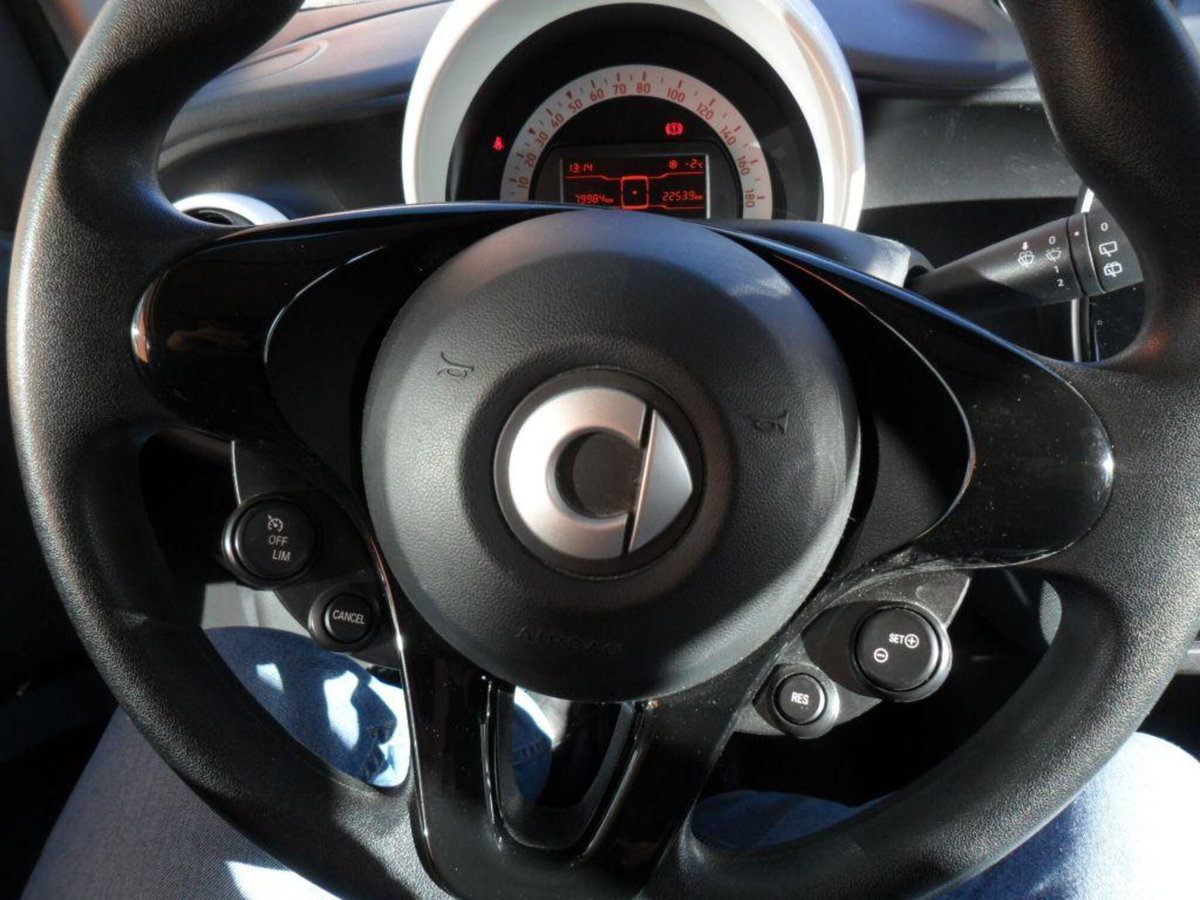 smart Fortwo 70 1.0 Urban (6)