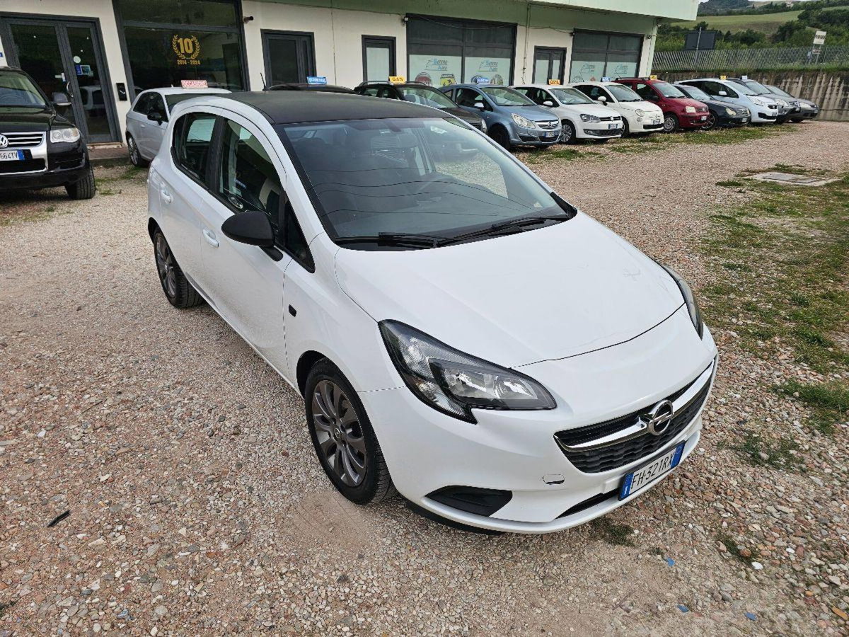 Opel Corsa 1.2 5 porte Innovation (12)