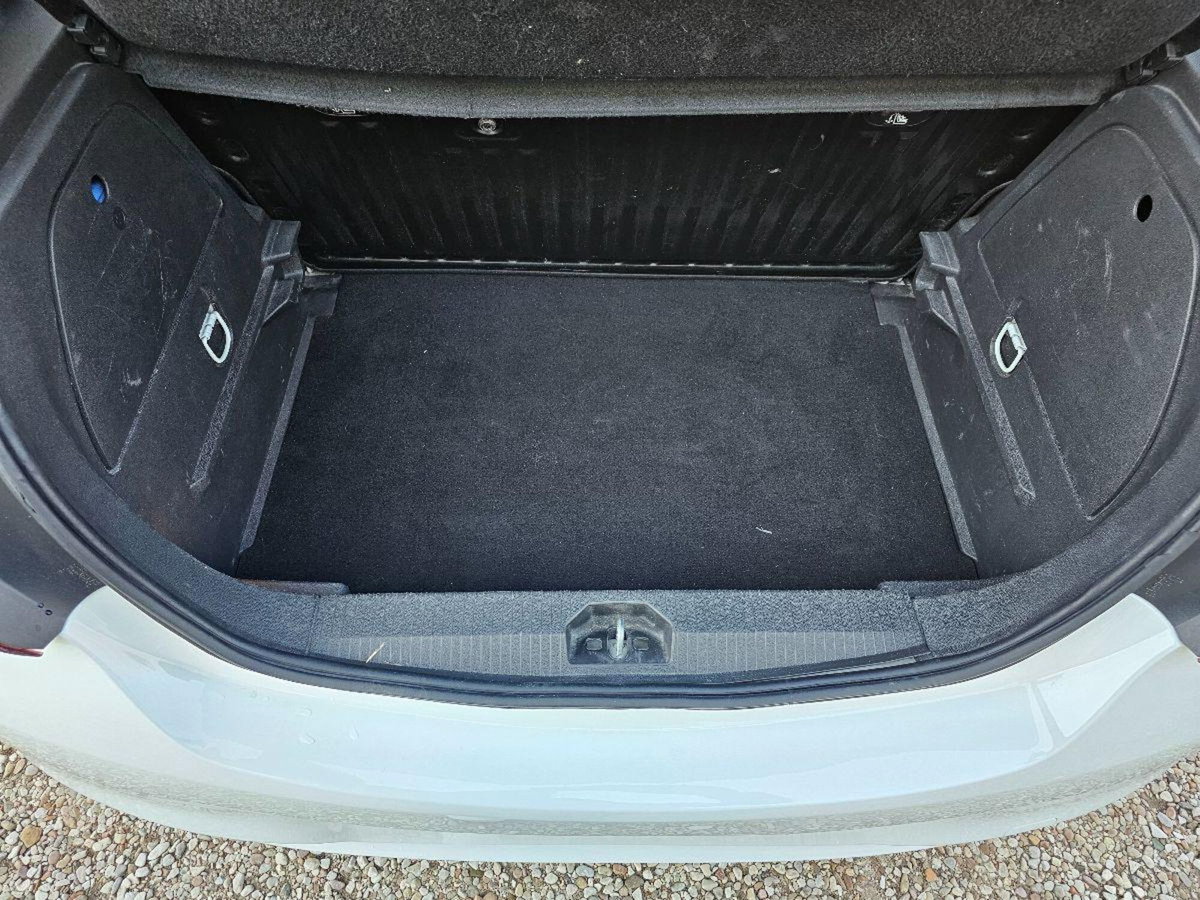 Opel Corsa 1.2 5 porte Innovation (13)
