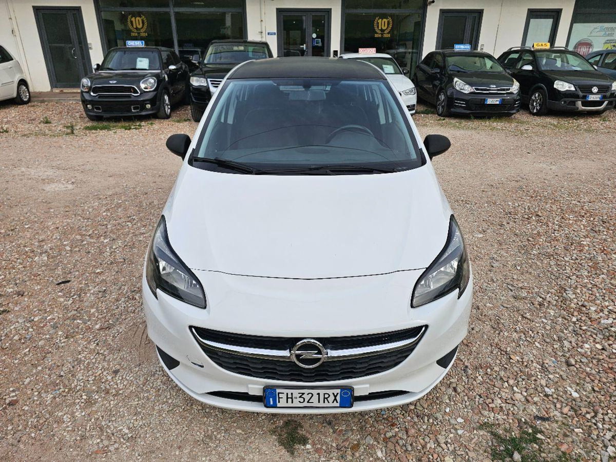 Opel Corsa 1.2 5 porte Innovation (2)