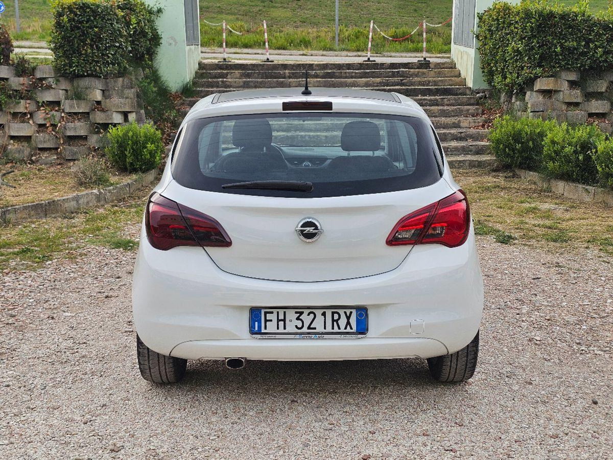 Opel Corsa 1.2 5 porte Innovation (8)