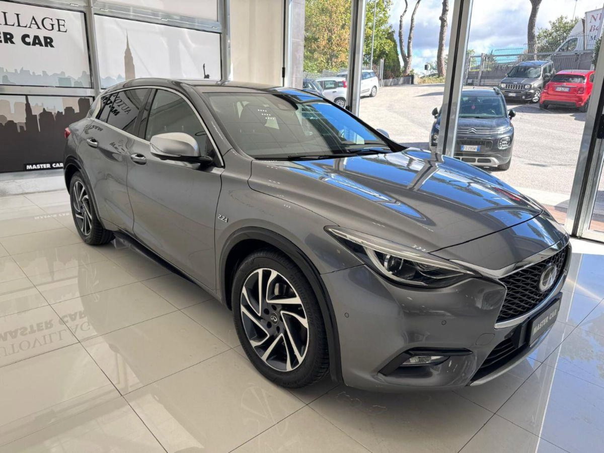 Infiniti Q30 2.2 diesel DCT AWD Premium Tech (3)