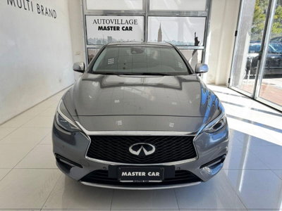 Infiniti Q30 2.2 diesel DCT AWD Premium Tech (5)