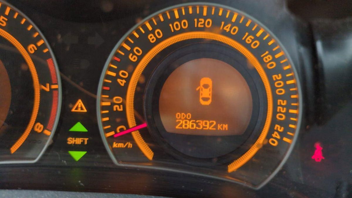 Toyota Auris 1.4 5 porte (5)