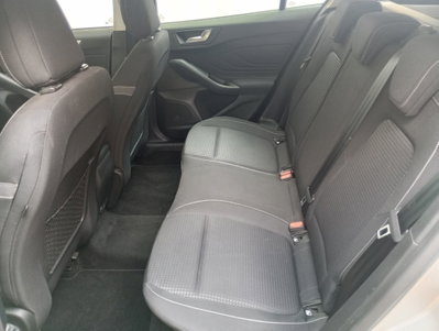 Ford Focus Station Wagon 1.0 EcoBoost 125 CV SW Business (13)