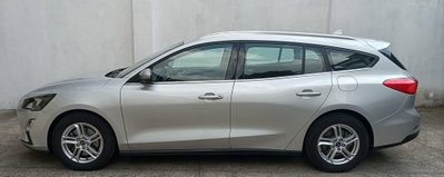 Ford Focus Station Wagon 1.0 EcoBoost 125 CV SW Business (4)