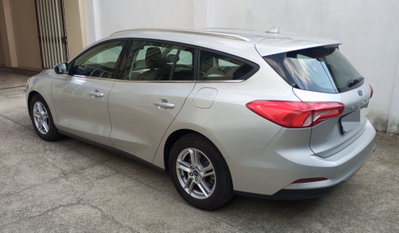 Ford Focus Station Wagon 1.0 EcoBoost 125 CV SW Business (5)