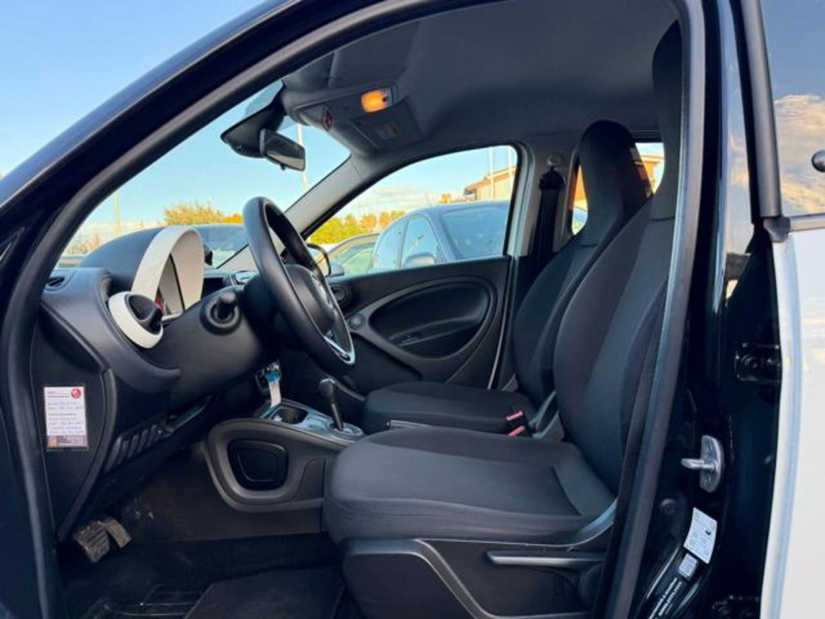 smart forfour forfour 70 1.0 twinamic Youngster (20)