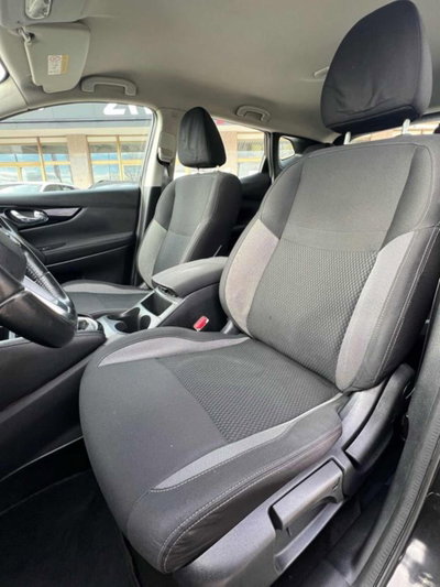 Nissan Qashqai 1.2 DIG-T Acenta (9)