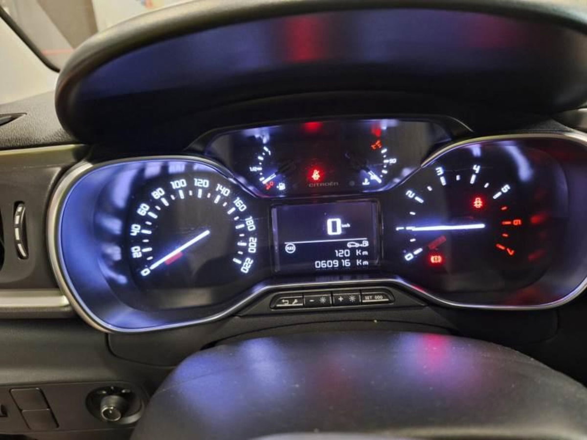 Citroen C3 PureTech 110 S&S EAT6 Shine Pack (6)