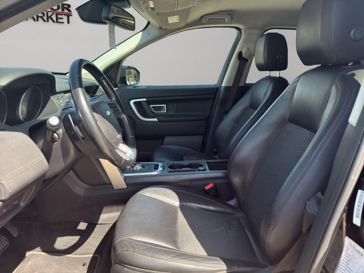 Land Rover Discovery Sport 2.0 TD4 180 CV Pure (15)