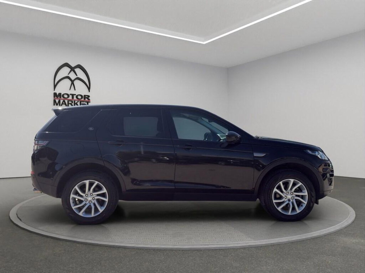 Land Rover Discovery Sport 2.0 TD4 180 CV Pure (4)