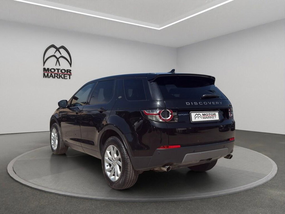 Land Rover Discovery Sport 2.0 TD4 180 CV Pure (8)