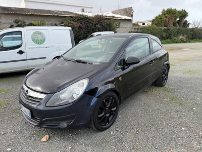 Opel Corsa 1.2 3 porte Sport usata