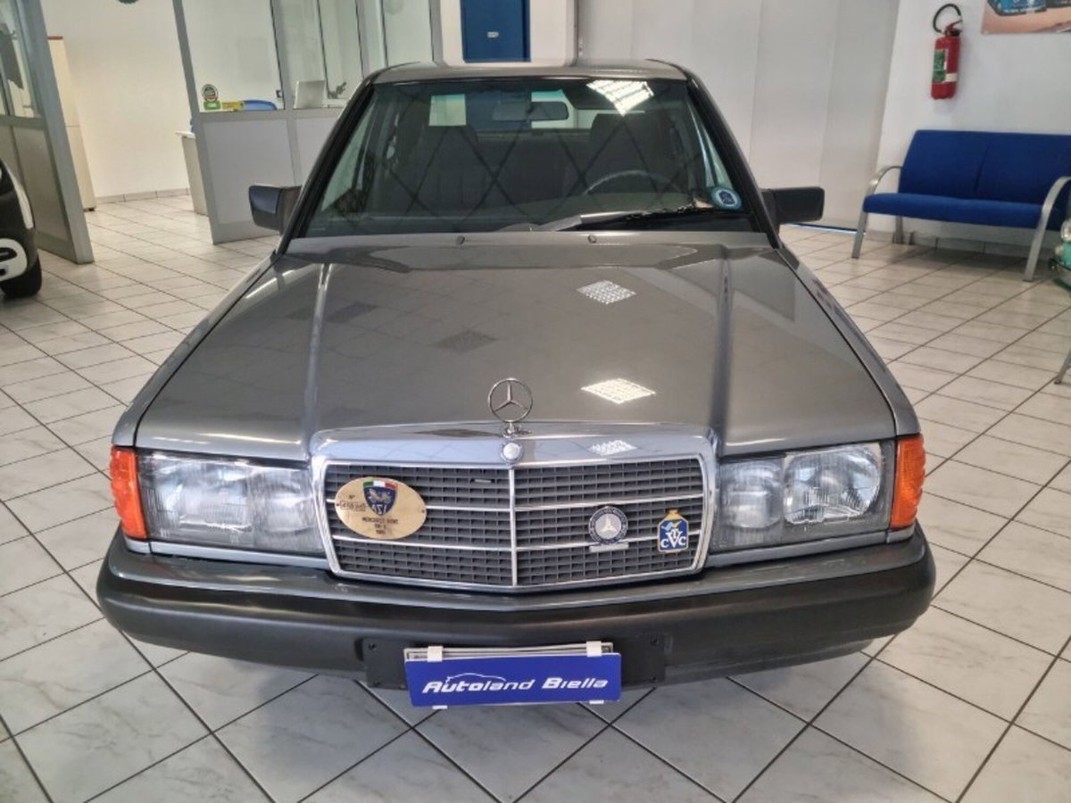 Mercedes-Benz 190 2.0 E cat (2)