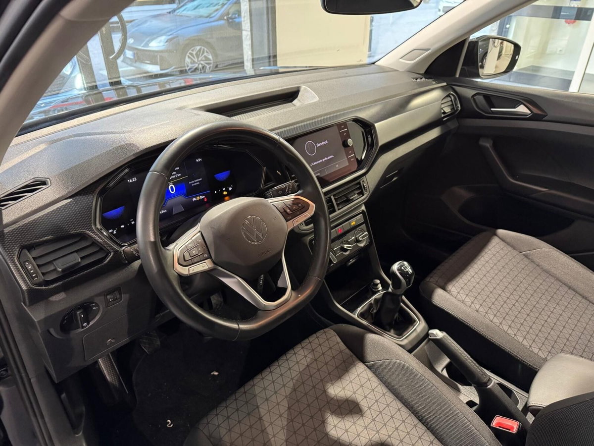 Volkswagen T-Cross 1.0 TSI Style BMT (7)