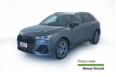 Audi Q3 35 2.0 tdi Identity Black s-tronic usata