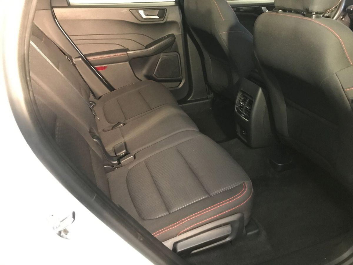 Ford Kuga 1.5 TDCI 120 CV S&S 2WD ST-Line (20)