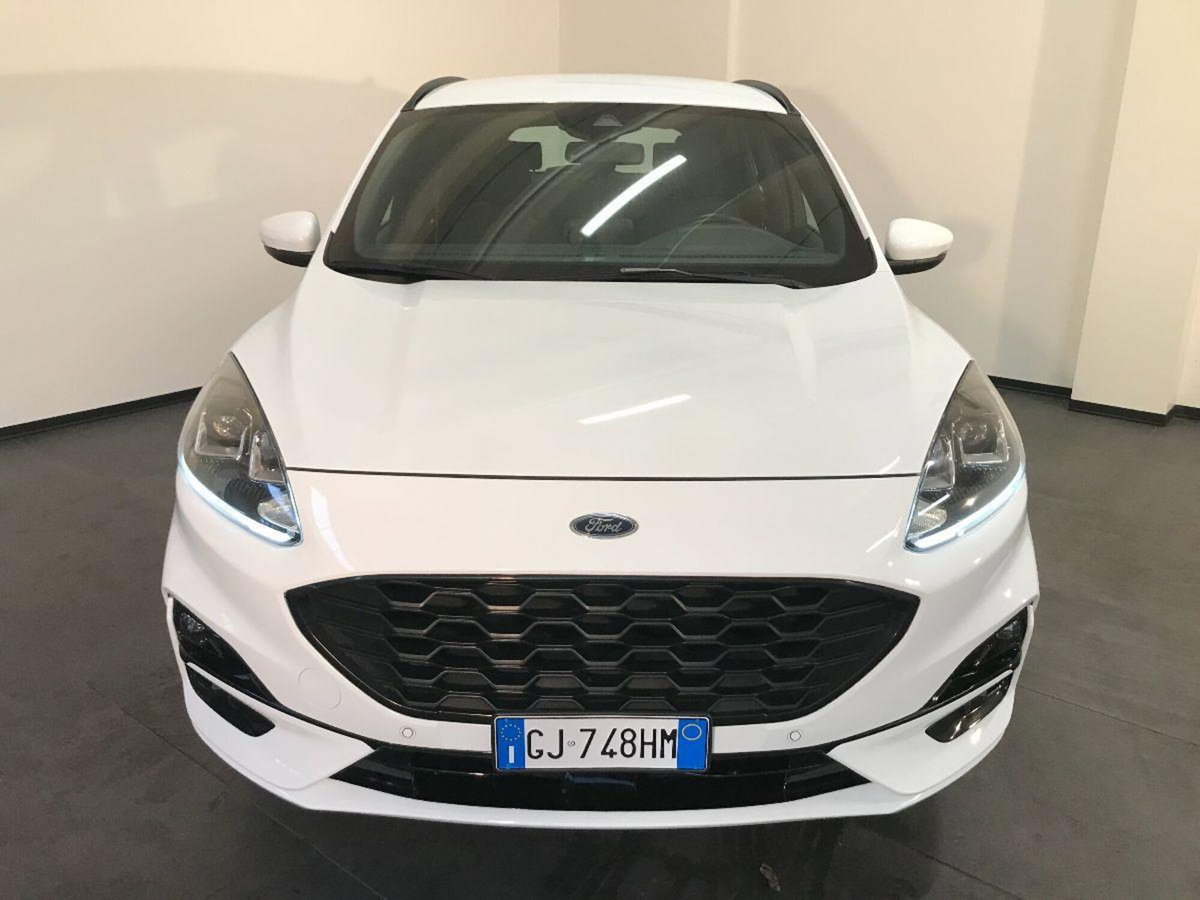 Ford Kuga 1.5 TDCI 120 CV S&S 2WD ST-Line (2)