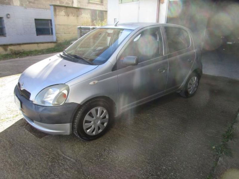Toyota Yaris 16V cat 5 porte Sol