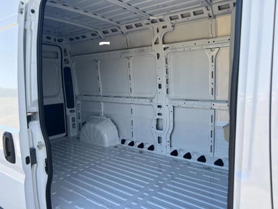 Peugeot Boxer Furgone 333 2.2 BlueHDi 140 S&S PLM-TM Furgone Premium (4)